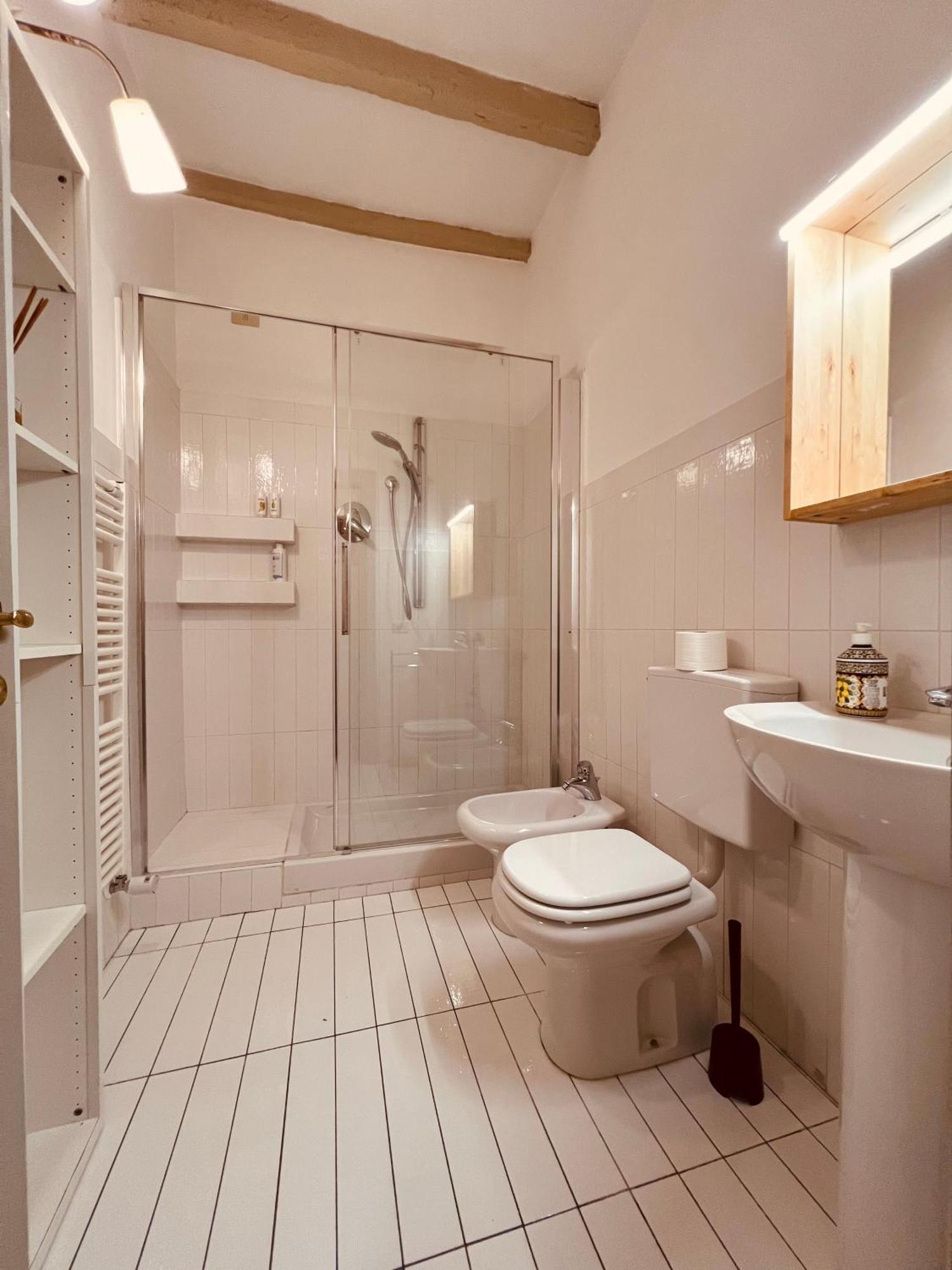 Melograno'S House Apartment Болоня Екстериор снимка
