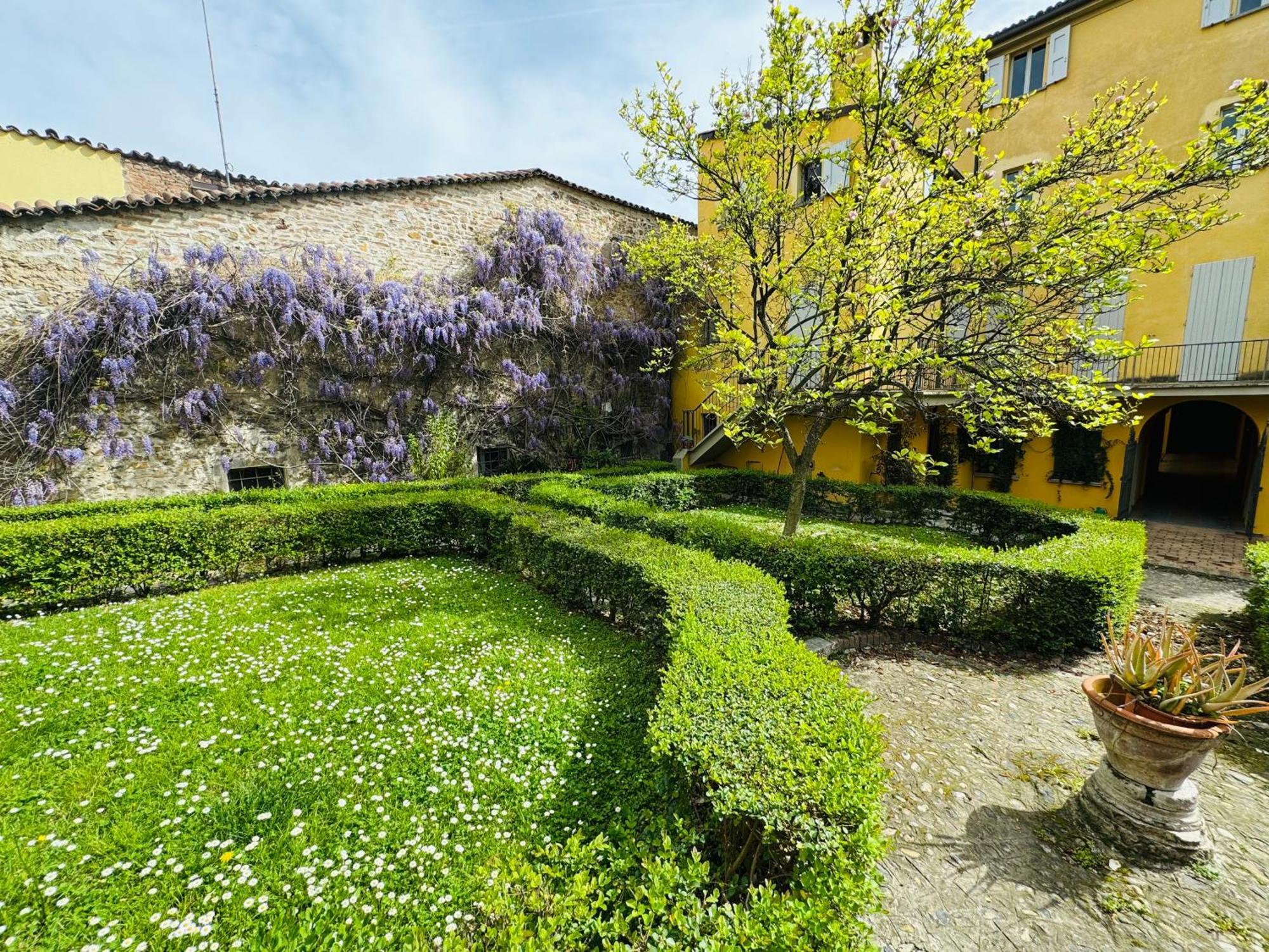 Melograno'S House Apartment Болоня Екстериор снимка